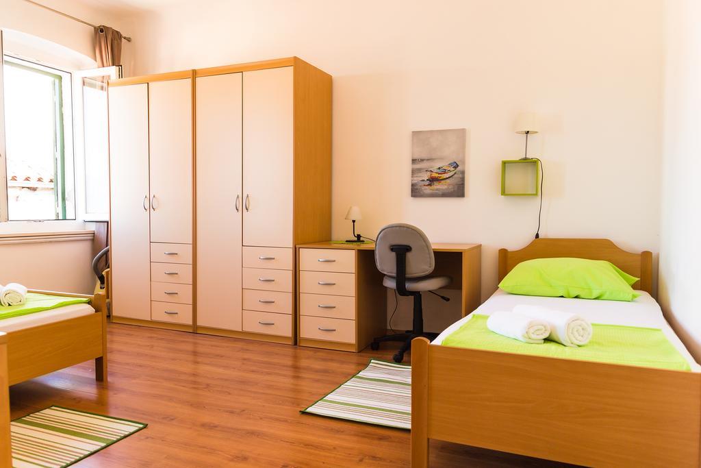 Apartment Mia Rijeka Exterior photo