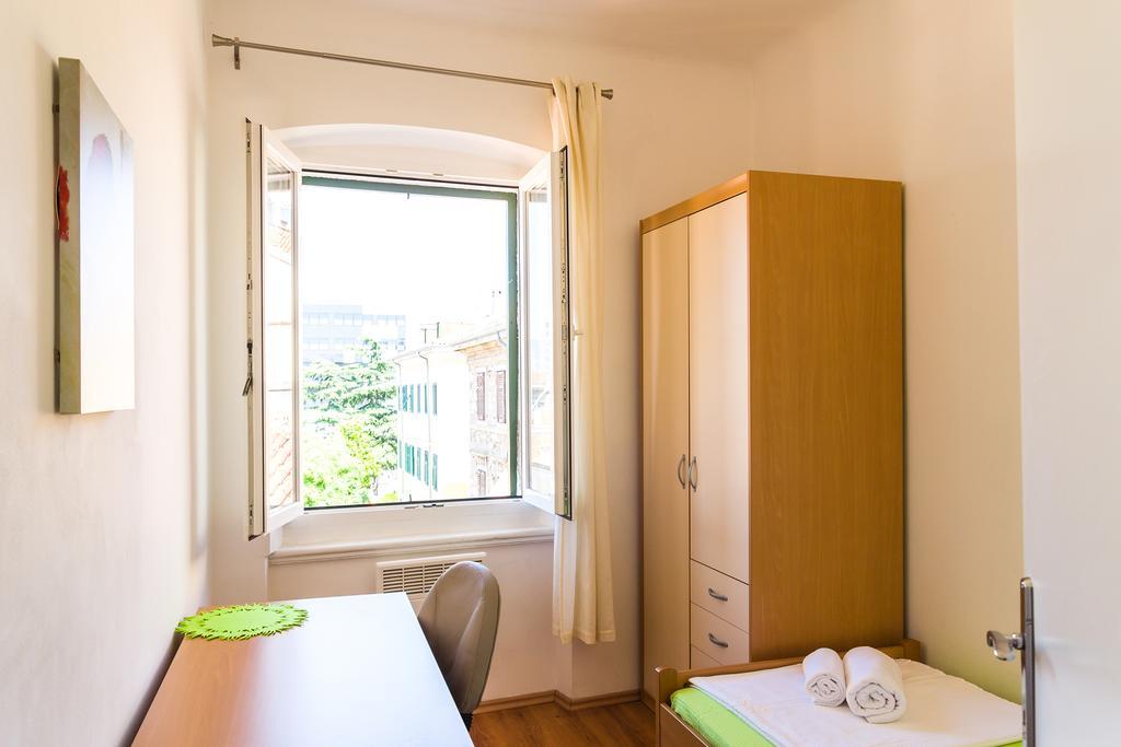 Apartment Mia Rijeka Exterior photo