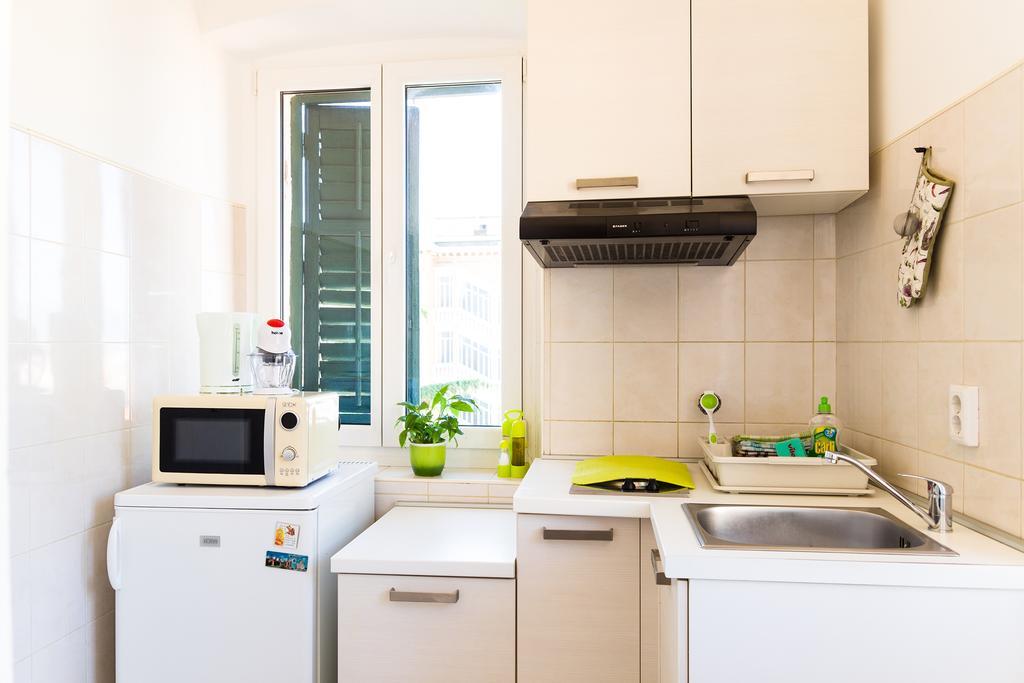 Apartment Mia Rijeka Exterior photo